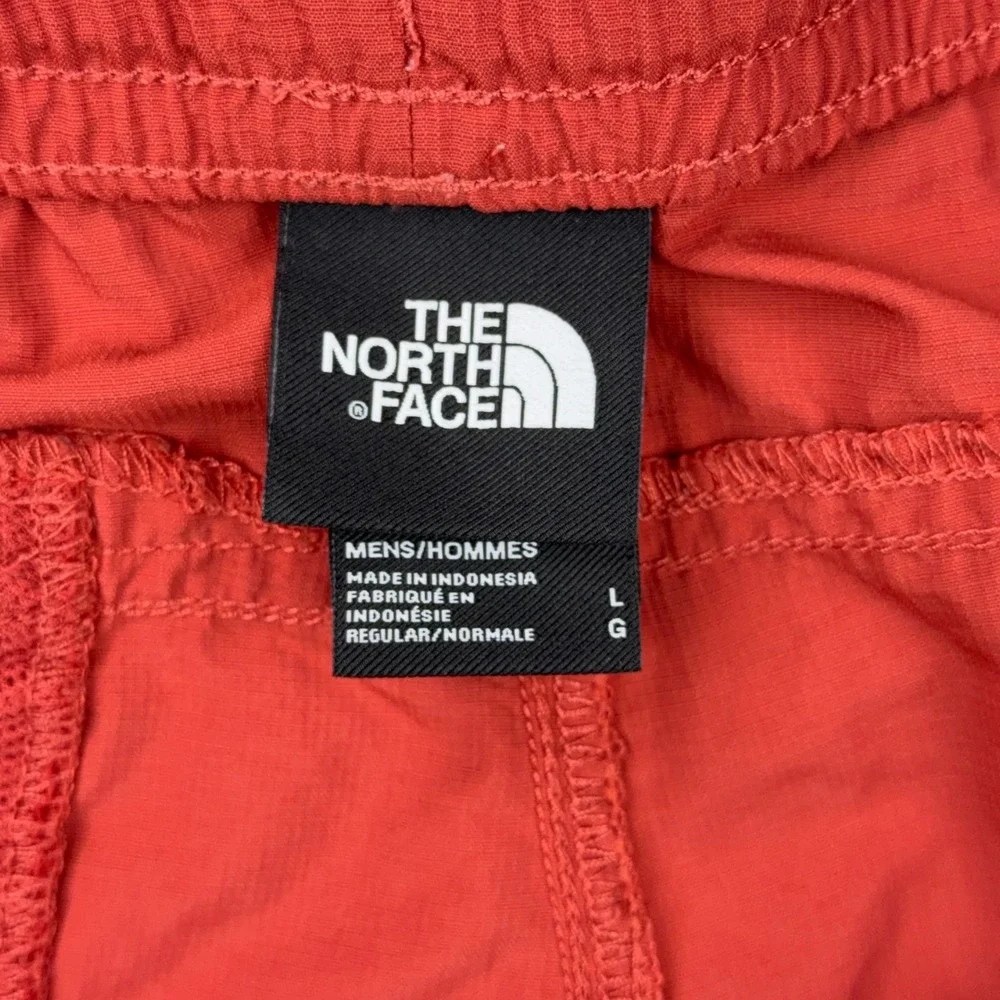 The North Face Shorts Mens Large Orange Pull On Adventure Hiking Cargo Athletic